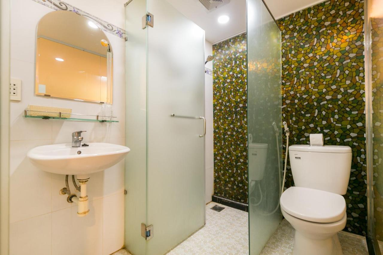 Ben Thanh Dorm Ho Chi Minh City Exterior photo